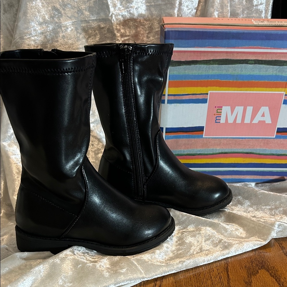 NWT MINI MIA TODDLER BLACK BOOTS 9